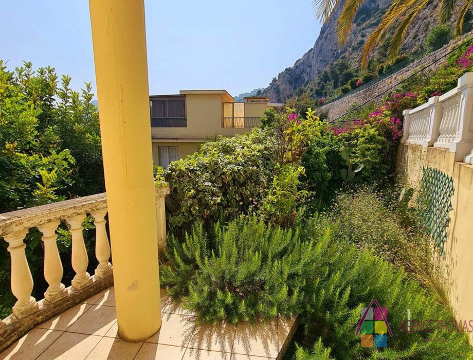 Deux pièces avec terrasse et jardin, vue panoramique sur la Mer & Monaco